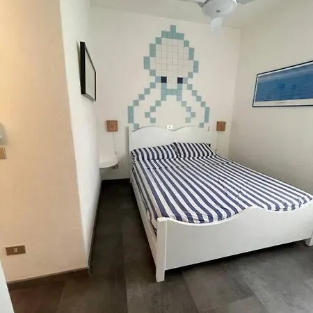 Bilocale Nel Con Terrazzo Vicino Al Mare Apartment